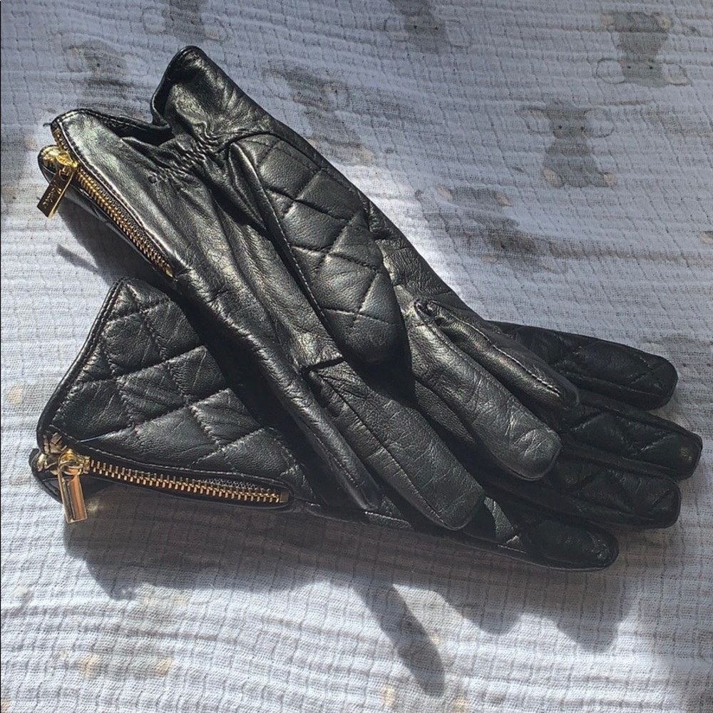 Guess by Marciano Quilted Vegan Leather Gloves med